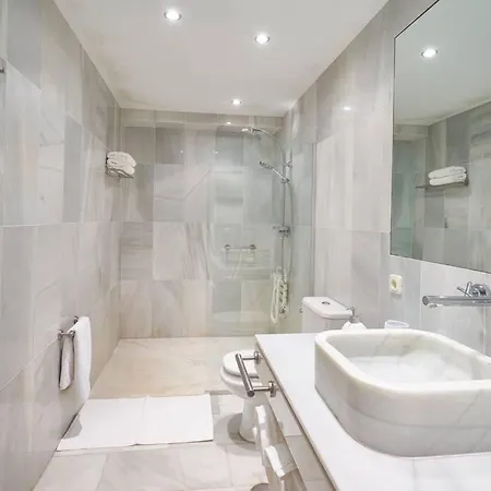 Apartment Golden Beach Marbella-primera Linea De Playa *